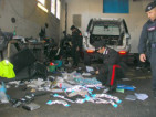Lirruzione-dei-Carabinieri-nellofficina-dove-venivano-smontate-le-auto-rubate4-300x225